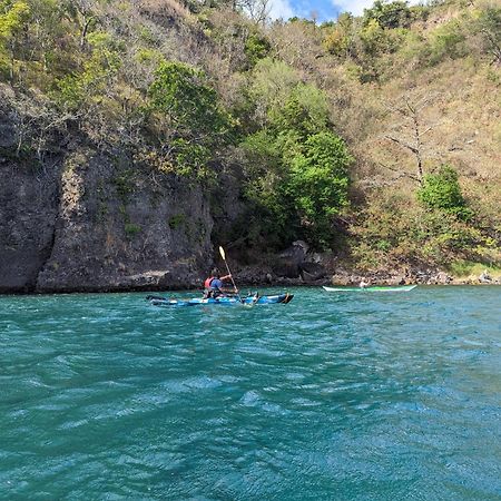 Rainbow Heights Apartment, Soufriere エクステリア 写真